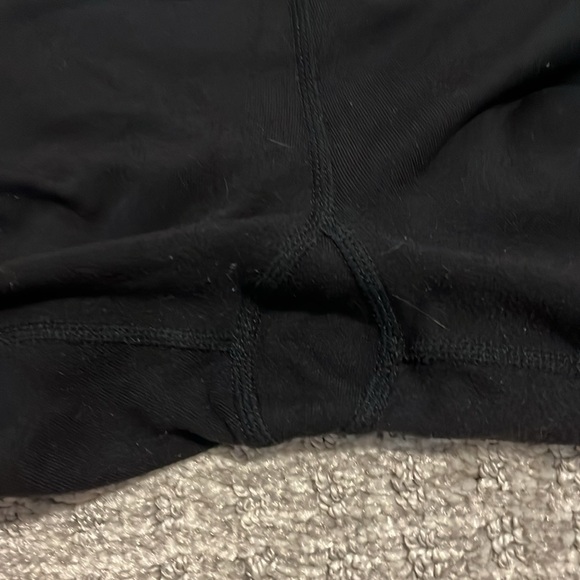 Lululemon black leggings - Picture 3 of 8